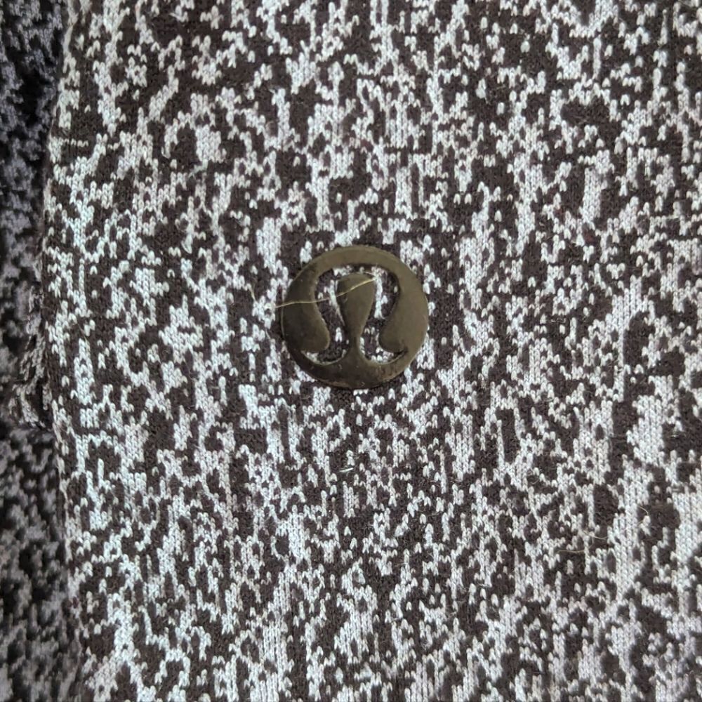 Lululemon 10 Pullover Long Sleeve Hoodie Athleisure Activewear Outdoors Layers - Picture 10 of 12